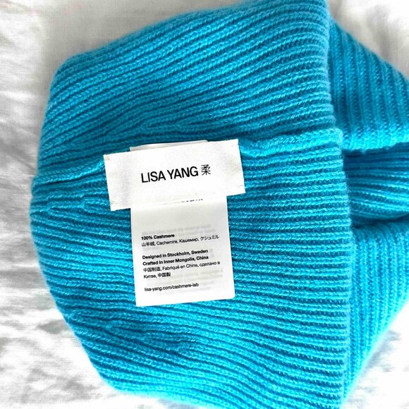 Lisa Yang, The Stockholm Beanie, 100% Cashmere, Turquoise, EUC - Picture 3 of 4